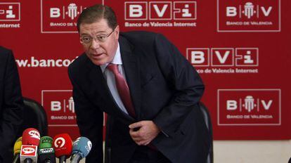 El ex consejero delegado del Banco de Valencia Domingo Parra, en una rueda de prensa de la entidad en 2010.