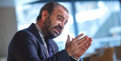 GRAF3263. MADRID, 22/12/2019.- El presidente de Exceltur y consejero delegado de Meliá Hotels International, Gabriel Escarrer, durante una entrevista con Efe en la que considera que hay que poner coto al crecimiento desorbitado de los cruceros y el alquiler vacacional en algunos destinos españoles, para