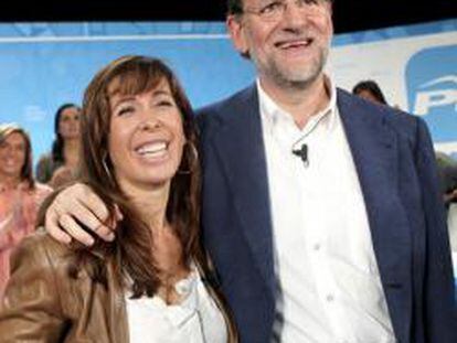 La candidata del PP catalán a la Generalitat, Alícia Sánchez-Camacho, junto al presidente del Partido Popular, Mariano Rajoy