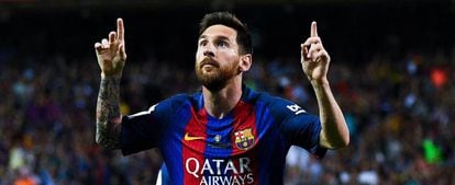 Messi celebra su gol al Alavés.