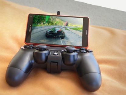 Los Sony Xperia Z3 ya permiten jugar a PS4 de forma remota