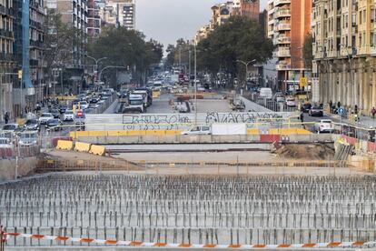 Obres del t&uacute;nel de Gl&ograve;ries.