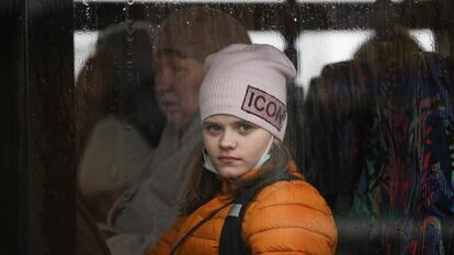 Pasajeras de un tren de ucranios desplazados, en Medyka.