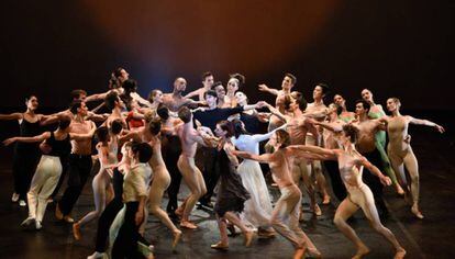 El Béjart Ballet de Lausanne, en una de las coreografías.