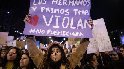 Manifestantes durante del Día Internacional de la Mujer, en Madrid, el pasado 8 de marzo.