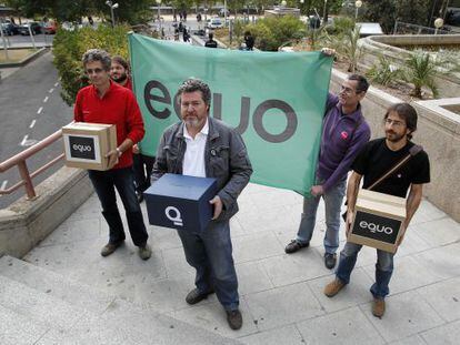 Equo Madrid entrga sus avales a la Junta Electoral Provincial.