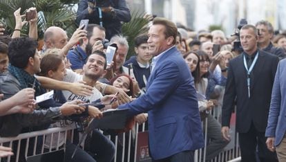 Arnold Schwarzenegger en la alfombra roja festival cine San Sebastian a su llegada para la presentación de 'Wonders of the sea 3-D', película con mensaje en defensa de los mares a la que ha puesto voz. 