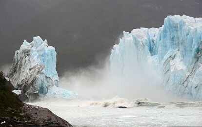 Está ubicado en el Campo de Hielo Patagónico Sur, la tercera concentración de hielo más grande del mundo después de los polos.