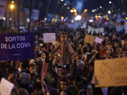 Manifestación del 8M en el centro de Barcelona, el 2023.