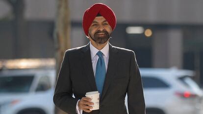 World Bank President Ajay Banga arrives for his first day of work at World Bank headquarters in Washington, U.S. June 2, 2023.  REUTERS/Jonathan Ernst
