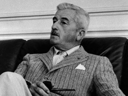 El escritor William Faulkner.