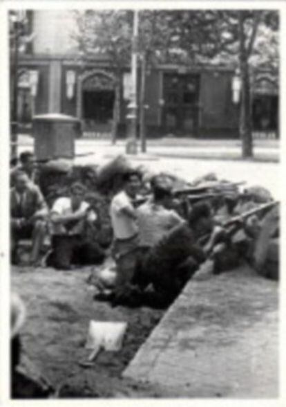 Barricada en Valdonzella-Ronda de Sant Antoni