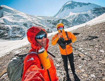 Hervé Barmasse y David Göttler en el Dhaulagiri (8.167 m), con el objeto de la ascensión de un cabo una ascensión invernal en estilo alpino.  Foto cedida por Hervé Barmasse.
