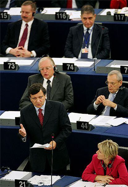 Durão Barroso se dirige al Parlamento Europeo, en Estrasburgo, el martes pasado.