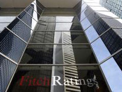 Vista exterior de las oficinas de Fitch Ratings en Nueva York (EE.UU.). 