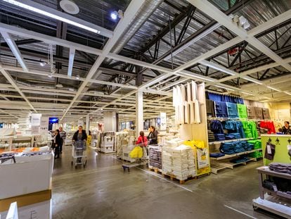 Imagen de un centro de venta de la marca sueca Ikea.