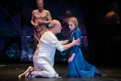 Lluís Homar y Ana Belén interpretan 'Antonio y Cleopatra', de William Shakespeare, en el Festival de Teatro Clásico de Mérida.