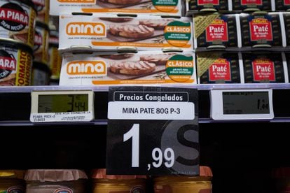 Uno de los prodictos del supermercado 'Tu Super' de Granada, que forman parte de los productos básicos de cesta de la compra cuyos precios ha congelado hasta diciembre.