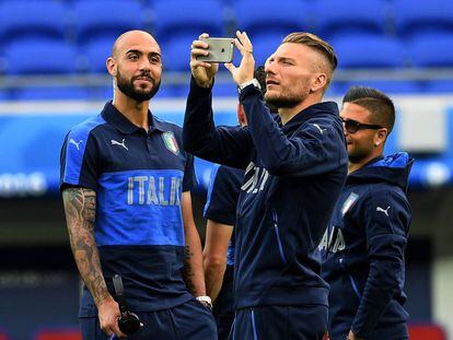 Immobile se saca una foto junto a Zaza.