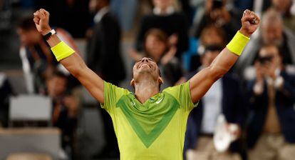 Nadal celebra el triunfo ante Djokovic.