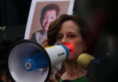 La académica Denise Dresser durante la protesta del sábado