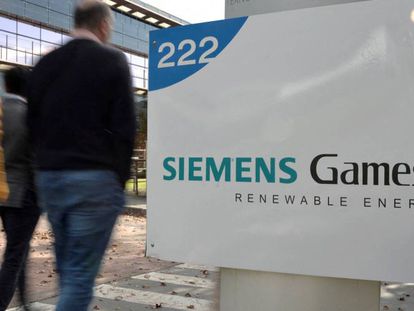 Logotipo de Siemens Gamesa en la entrada de su sede en Zamudio, cerca de Bilbao.