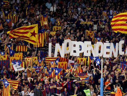 La UEFA sanciona al Barça con 150.000 euros por la exhibición de esteladas