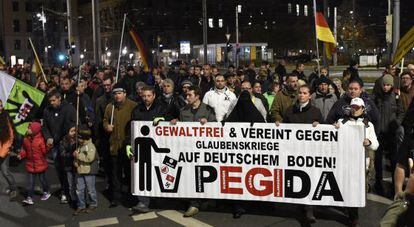 Manifestaci&oacute;n del movimiento Pegida en Dresde el pasado noviembre.