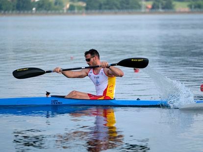 Saúl Craviotto, durante un entrenamiento en julio de 2019 en el embalse de Trasona, en Asturias.