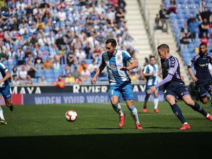 Borja Iglesias, durante el partido entre el Espanyol y el Valladolid.