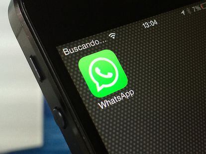Un fallo en WhatsApp permite suplantar la identidad del remitente