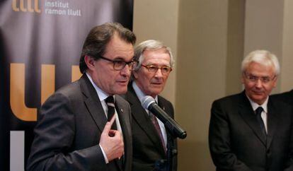Artur Mas, Xavier Trias, y Ferran Mascarell, ayer en un acto del Instituto Ramon Llull.