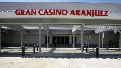 Acceso al casino de Aranjuez en una fotograf&iacute;a tomada poco despu&eacute;s de su apertura. 