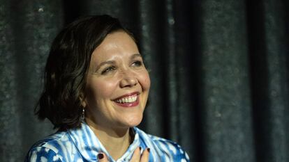 Maggie Gyllenhaal presenta en  Hollywood en noviembre una proyección de 'La hija oscura'.