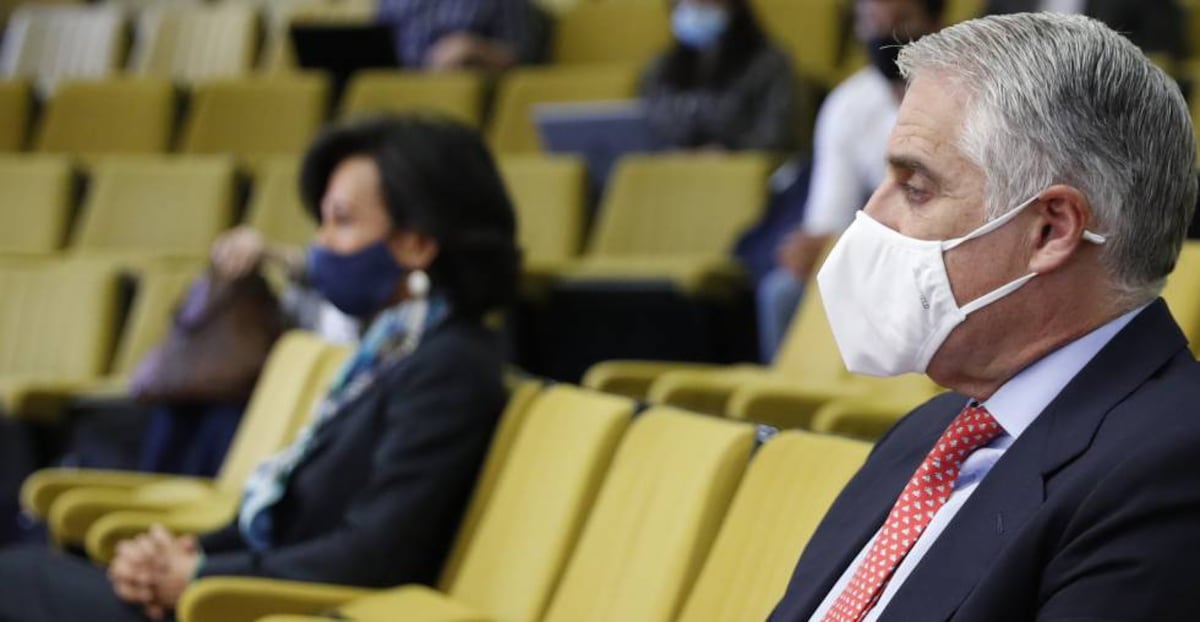 La Justicia confirma la indemnización de 43 millones de Santander a Andrea Orcel por su expediente frustrado |  Economía