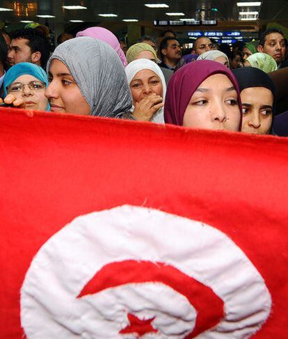 Seguidoras del movimiento islamista En Nahna (Túnez).