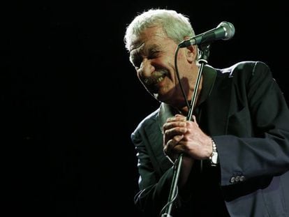 Paolo Conte durante una presentaci&oacute;n en los Jardins de Pedralbes de Barcelona en junio 2016.