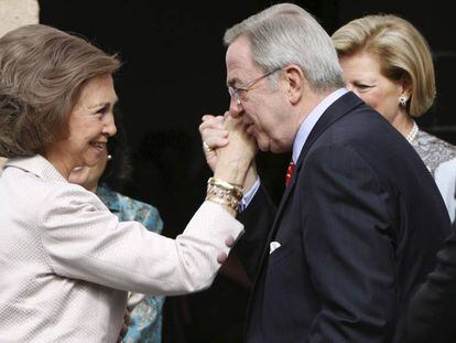 La reina Sofía y su hermano Constantino de Grecia.