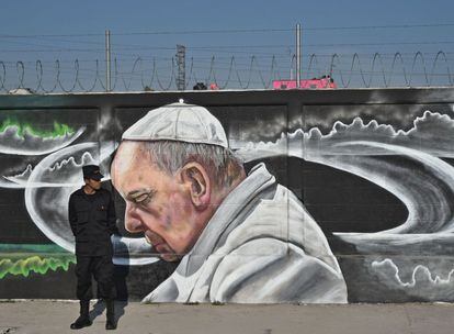 El papa Francisco visitó este domingo un rincón de Ecatepec, donde los vecinos dicen que ya se produjo el milagro porque pavimentaron las calles aledañas