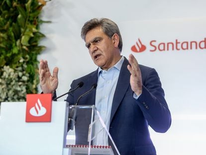 El consejero delegado de Grupo Santander, José Antonio Álvarez,  en la presentación de los resultados de la entidad, este miércoles.