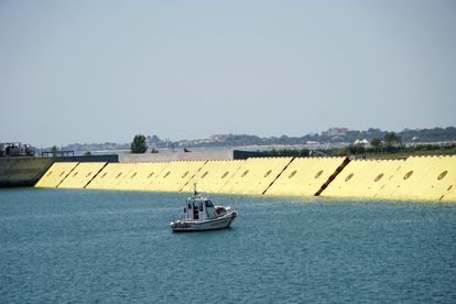 Vista de uno de los 78 brazos del dique articulado que protegerá Venecia de las inundaciones.