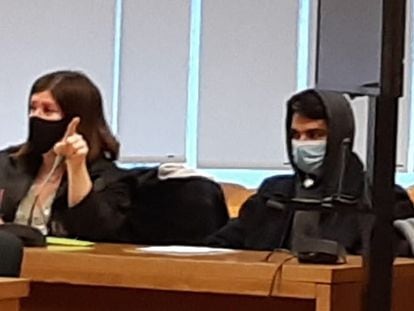 Alberto Sánchez el 19 de abril, primer día del juicio en su contra por el homicidio de su madre, ocurrido las primeras semanas de 2019.