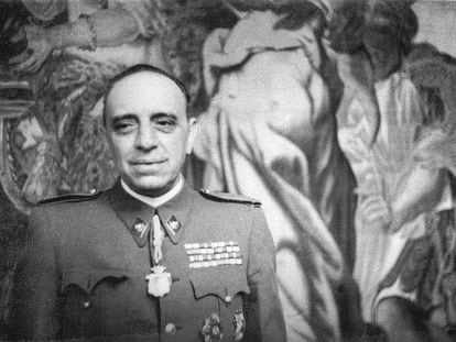 Antonio Vallejo-Nájera, retratado de 1951 al ser elegido Académico de Medicina.