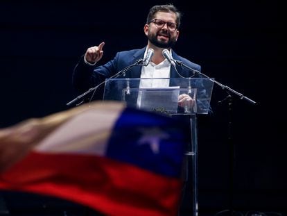 Gabriel Boric, presidente electo de Chile, habla a sus partidarios después de la segunda vuelta presidencial, el pasado domingo en Santiago, Chile.