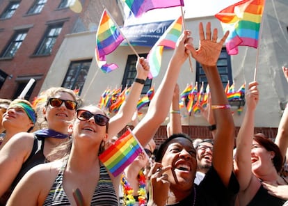 El bar Stonewall Inn de Nueva York durante la marcha del Orgullo Gay.