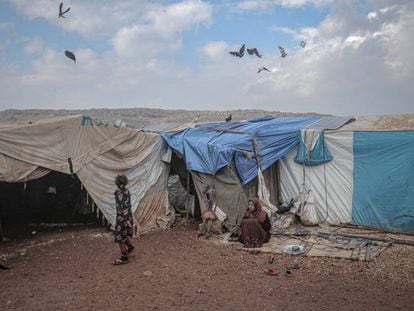 Un campamento de refugiados en el lado sirio de la frontera con Turquía, adonde han llegado huyendo de los bombardeos del régimen sobre la región de Idlib, el 22 de febrero.