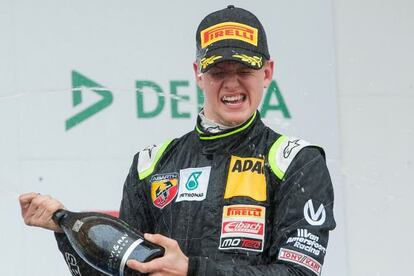  Mick Schumacher celebra la victoria conseguida este domingo. 