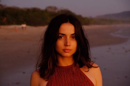 La actriz Ana de Armas, fotografiada por Ben Affleck.