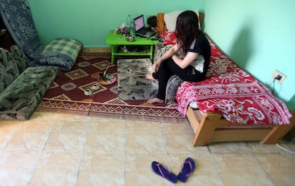 Una siria rescatada en abril de un burdel donde la prostituían en Líbano .