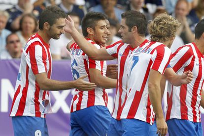 Adrián celebra uno de los tantos del Atlético de Madrid.